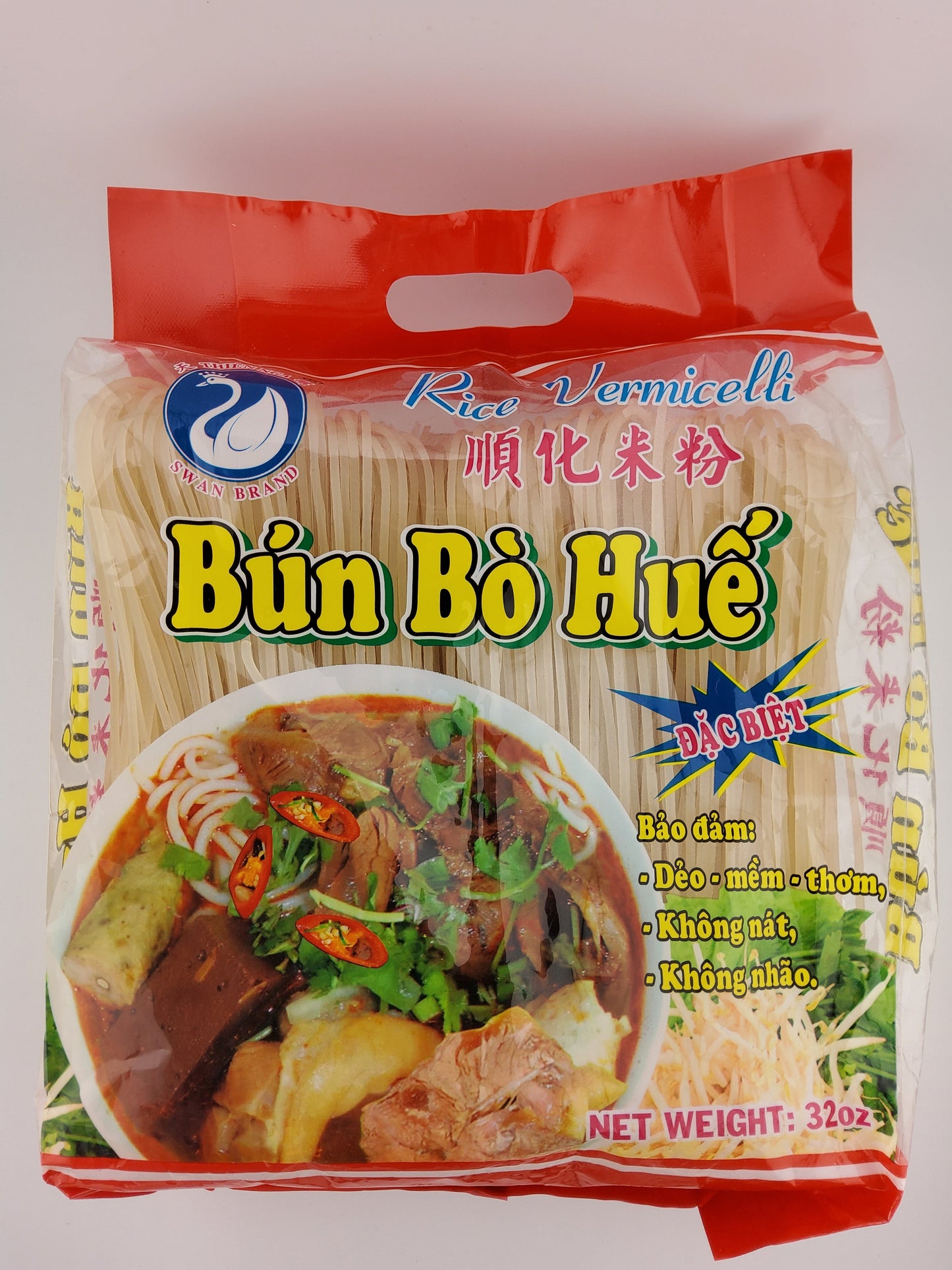 Swan Bun Bo Hue 32 oz