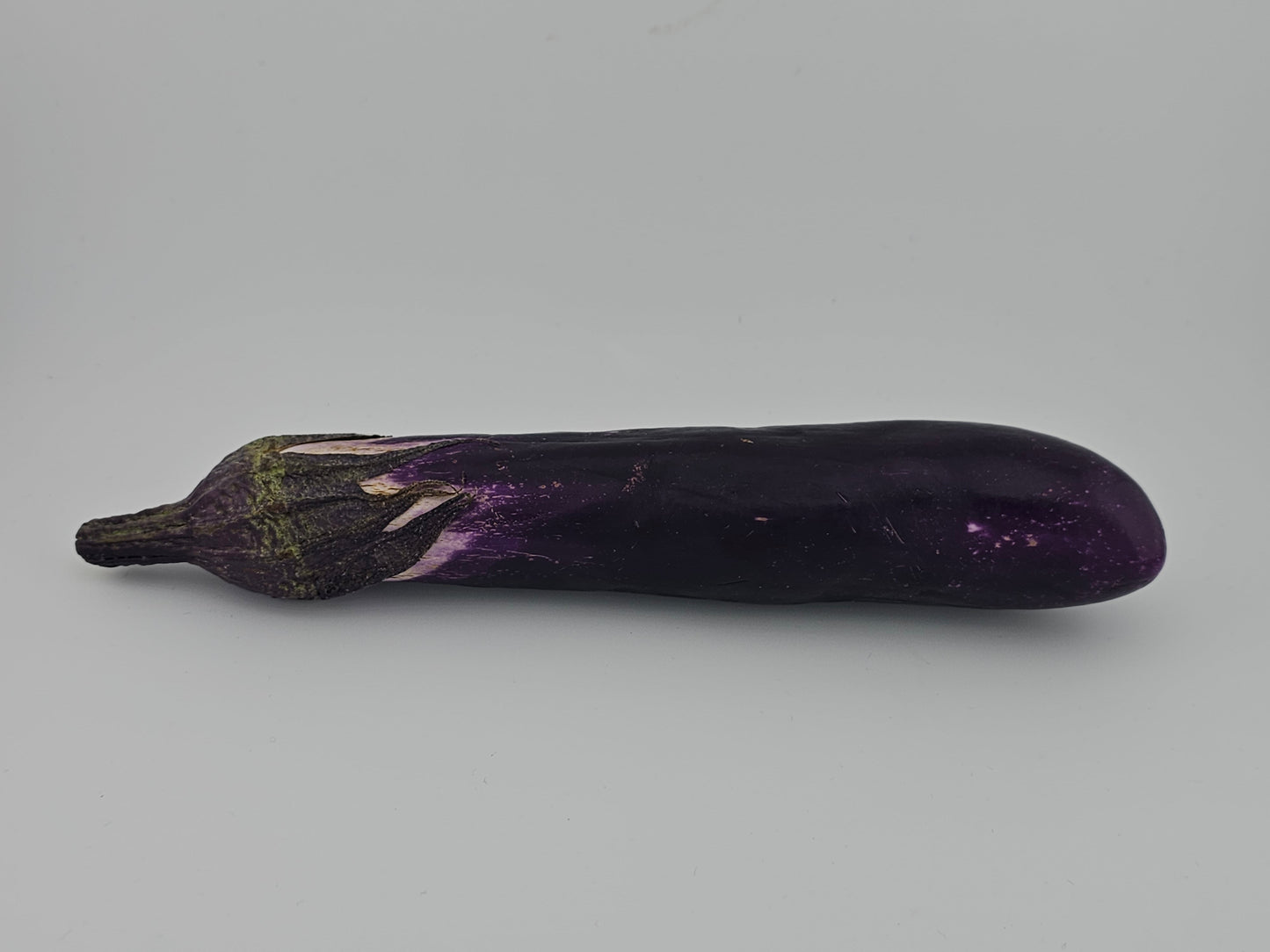 Fresh Chinese Eggplant / 4 pk